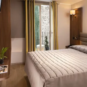 Hotel De La Tour Eiffel Paris